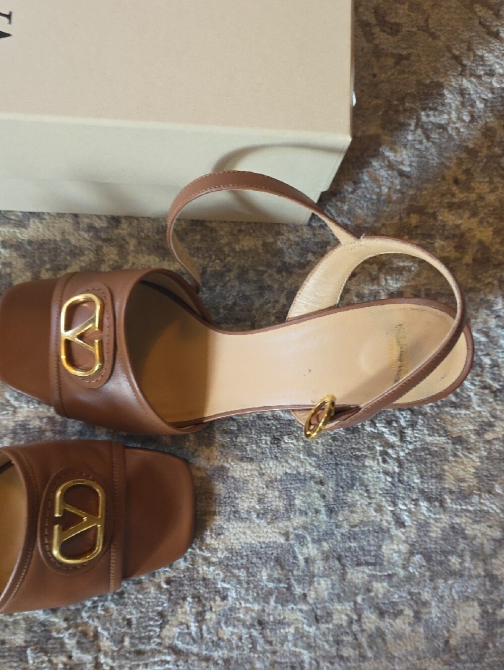 Valentino Brown Leather Slingback Heels with Gold V Logo - Picture 4 of 6
